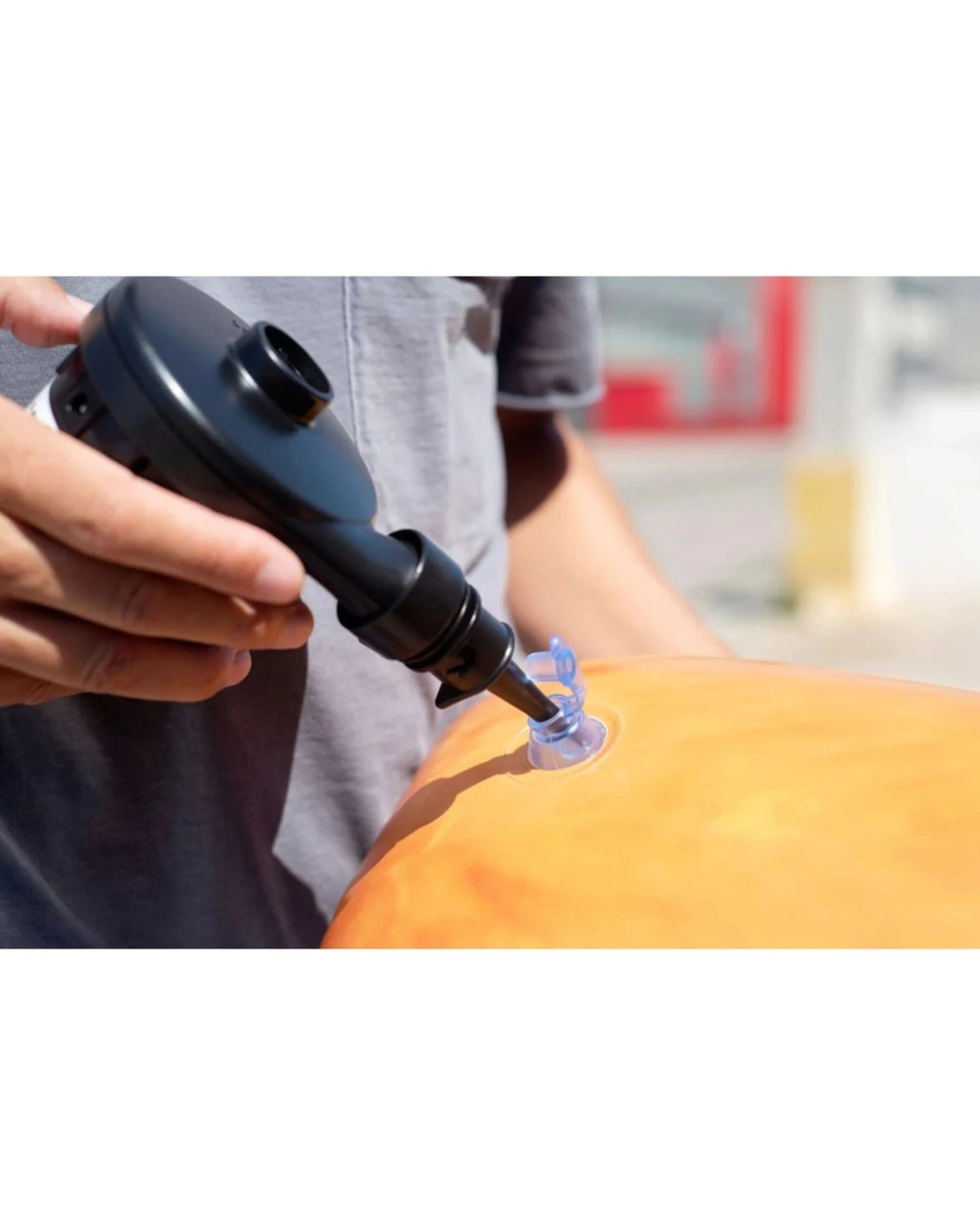 4 Wildtrak Electric Air Pump 12V Car Plug Inflate And Deflate With 3 Nozzles - Black, 4 of 4