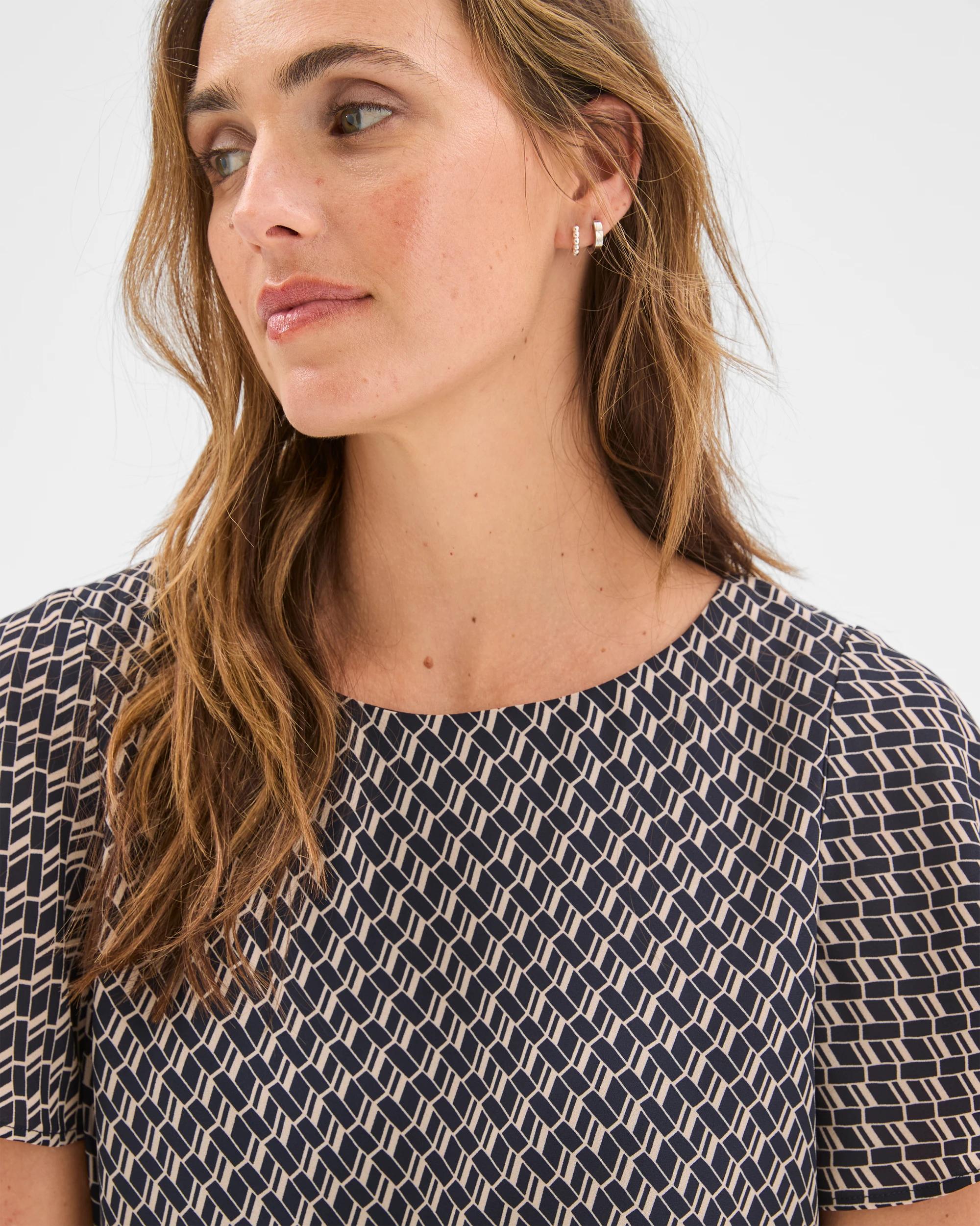 6 Preview Ella Crew Neck Blouse INK NAVY GEO, 6 of 7