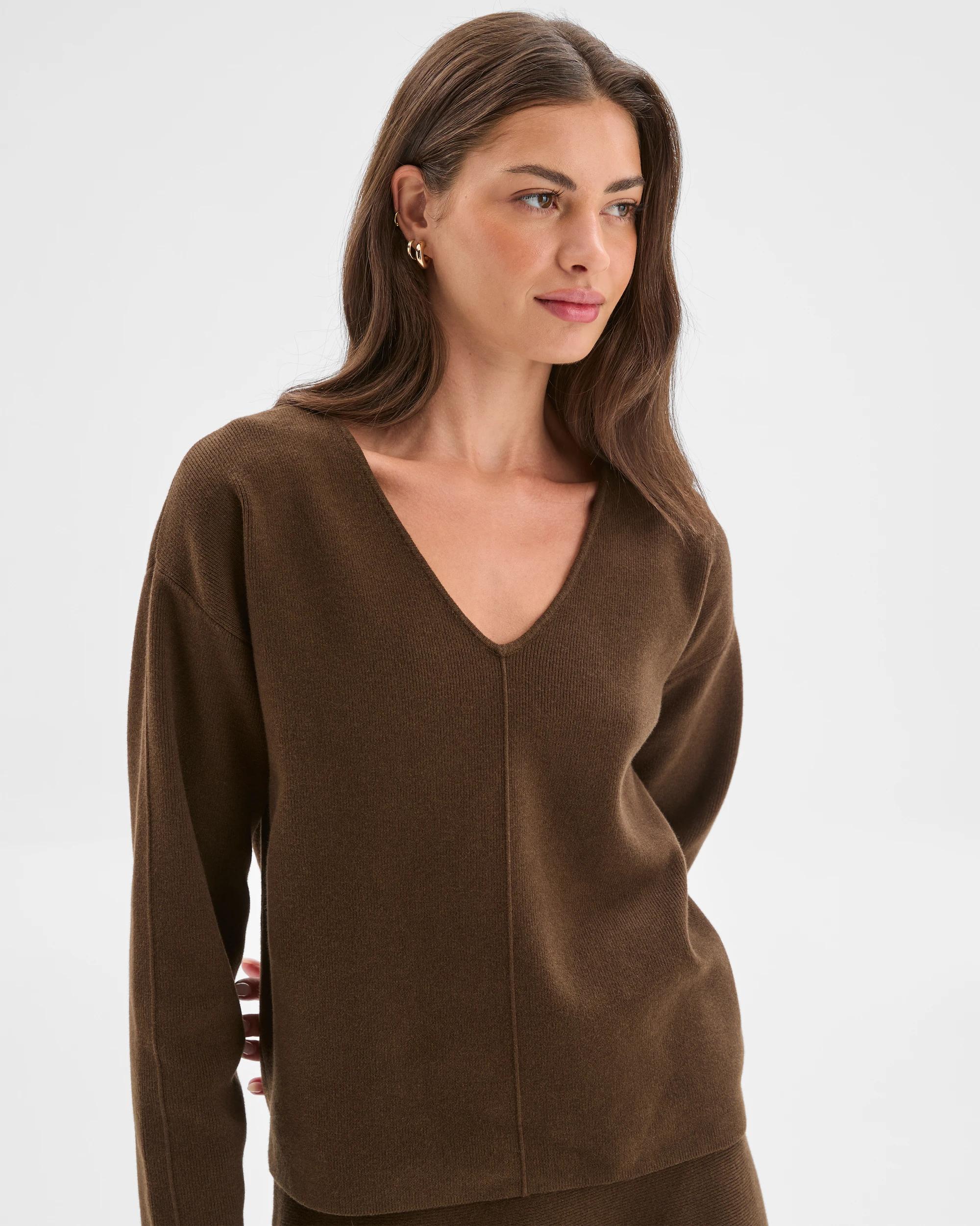 5 Target Petites Australian Cotton Blend Polished V-Neck Jumper OLIVE, 5 of 8