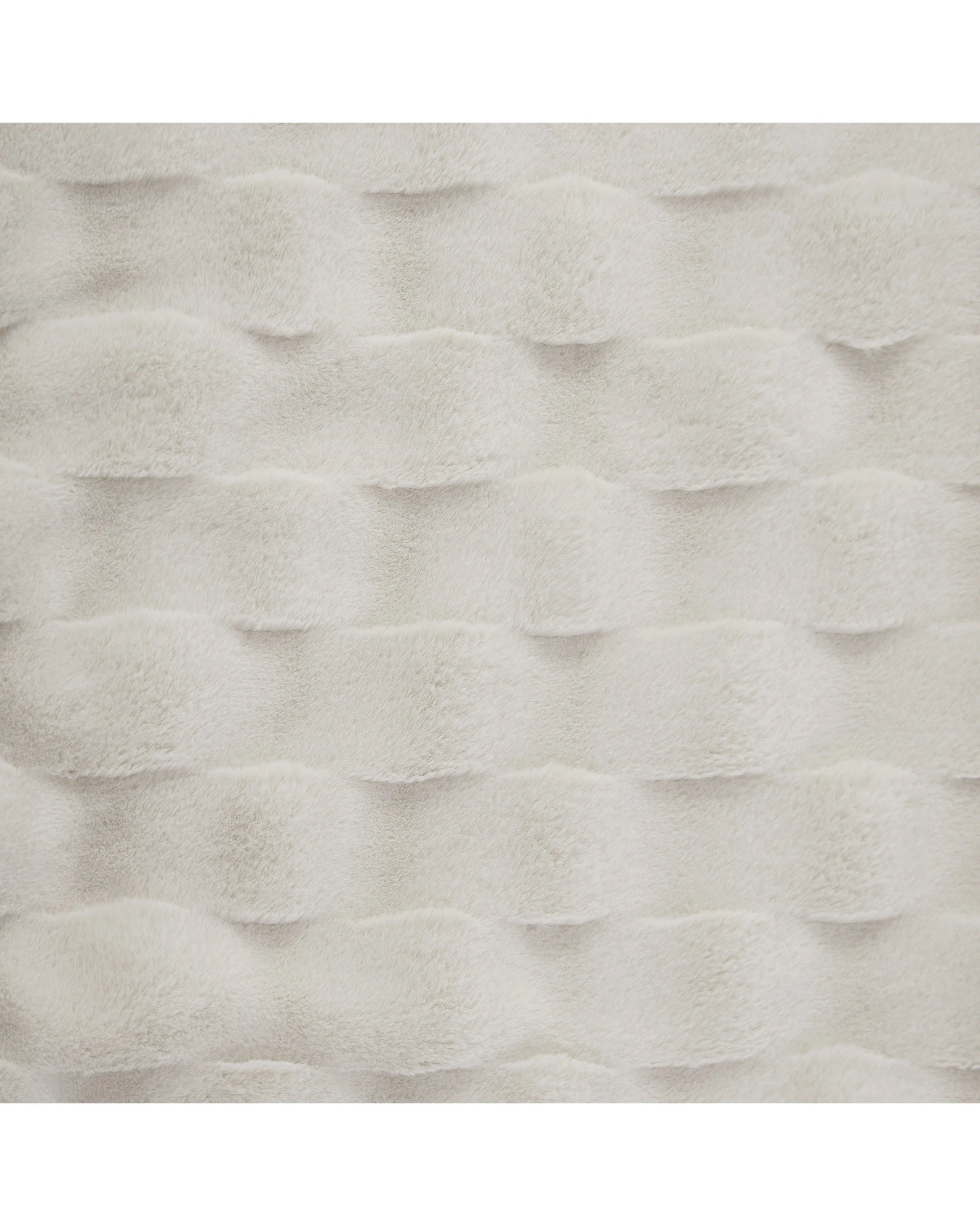 3 Dreamaker Basketweave Faux Fur Heated Throw 130x160cm - Cream, 3 of 10