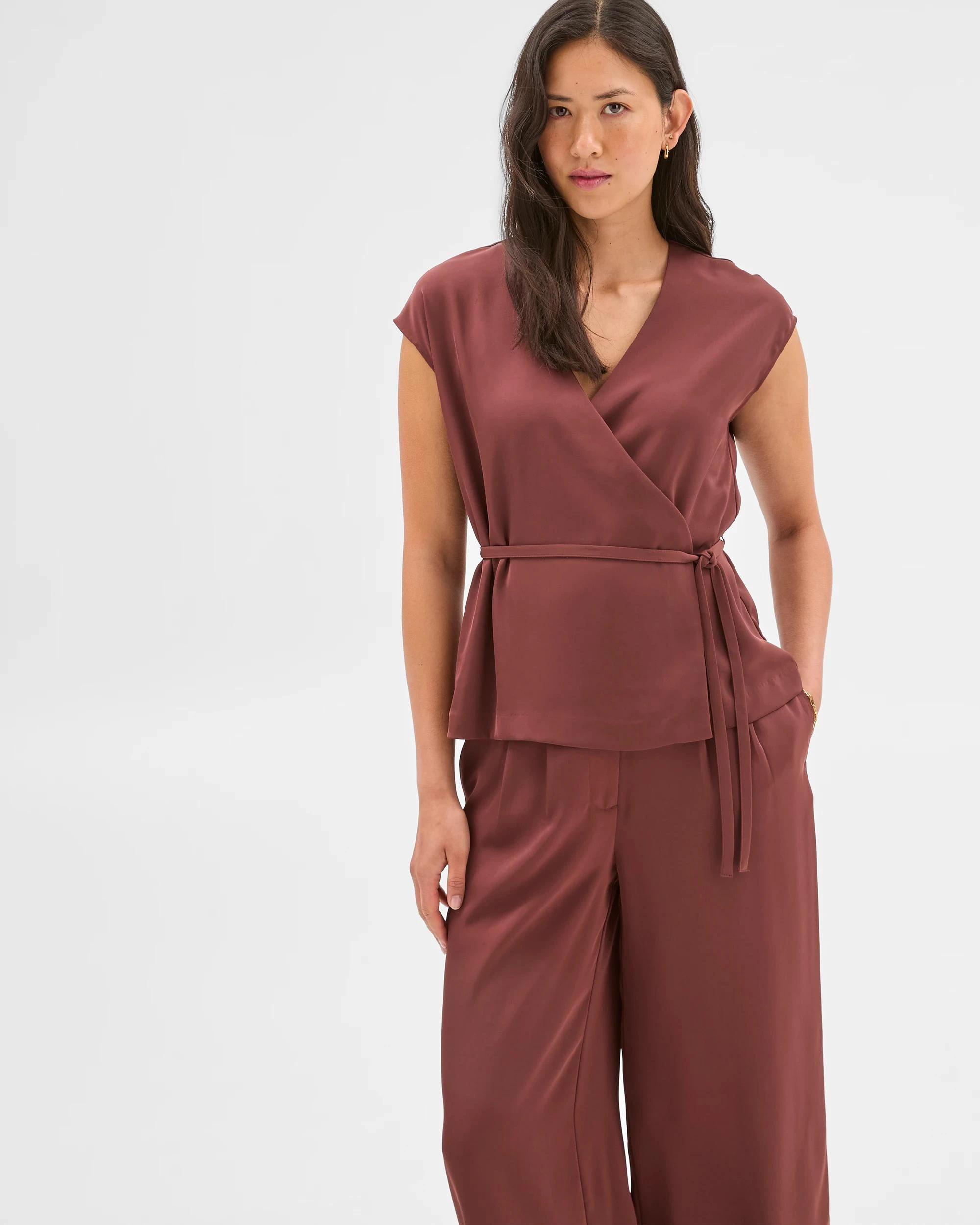 3 Tie Front Top - Preview RUM RAISIN, 3 of 6