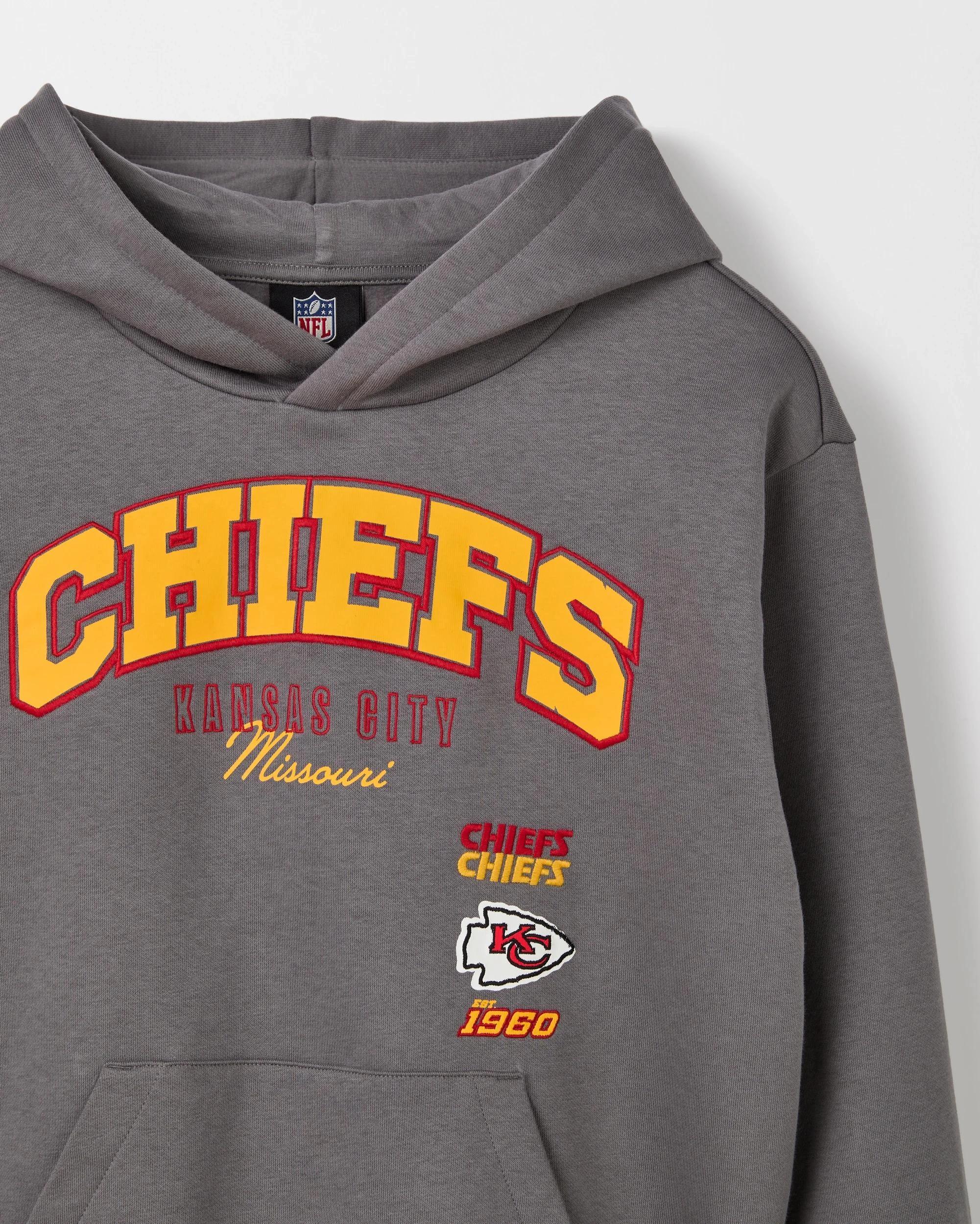 6 NFL Australian Cotton Blend Oversized Hooded Jumper CHIEFS, 6 of 7