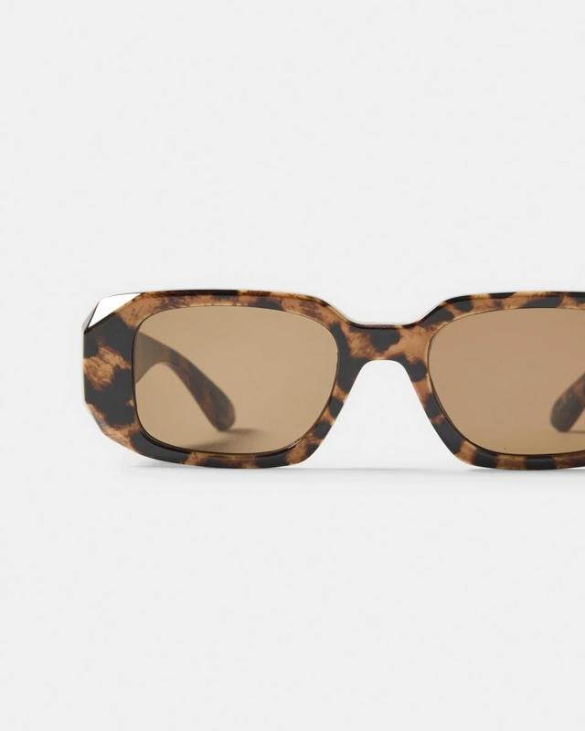 Rectangle Classic Sungla