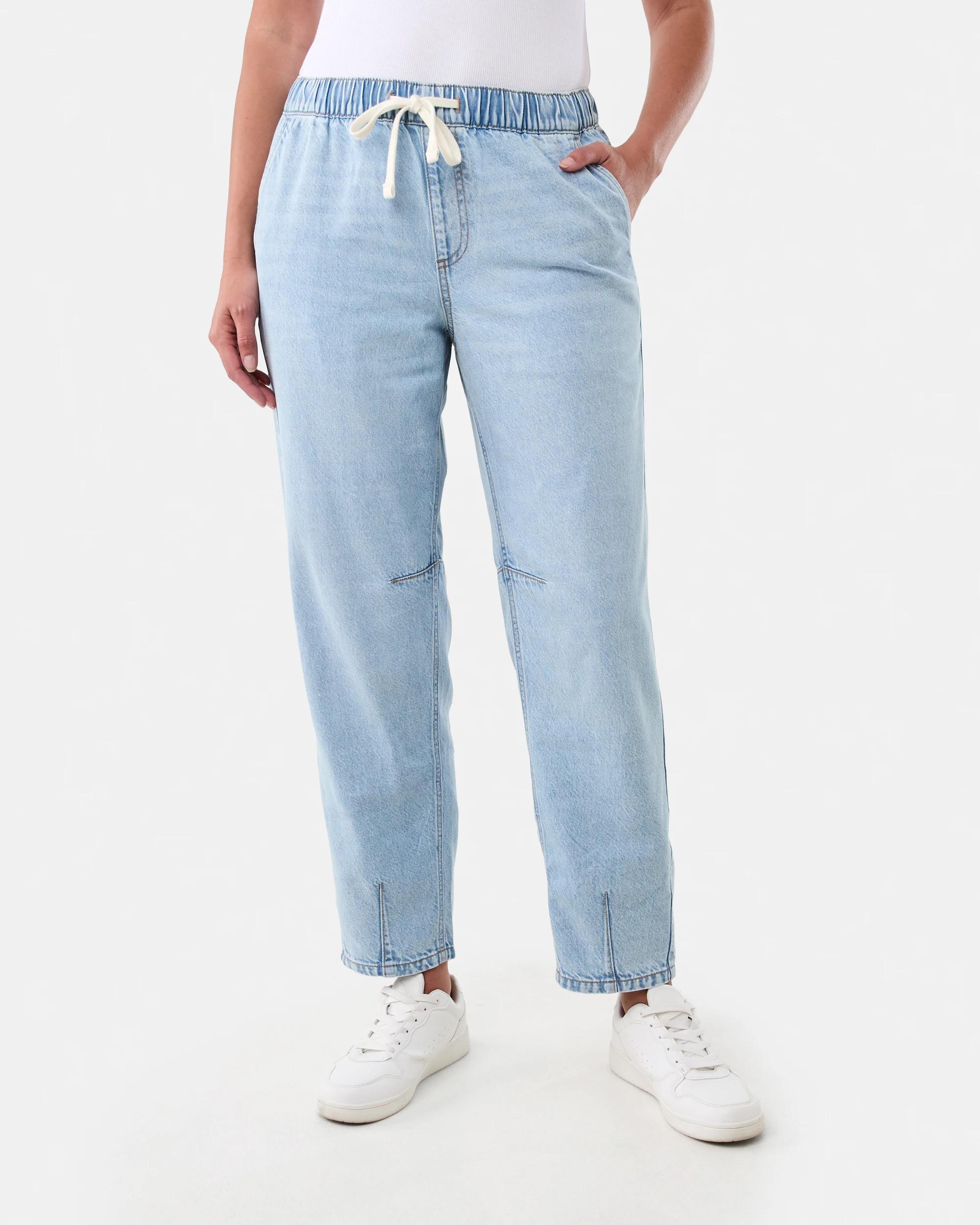 1 Relaxed Barrel Jeans Light Wash, 1 of 6