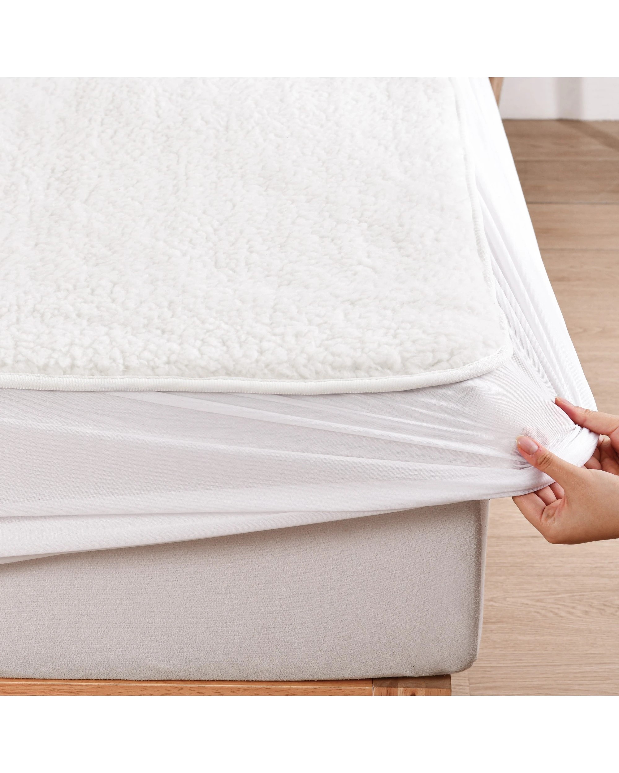 4 Dreamaker 350gsm Fleece Top Electric Blanket - Double Bed - Beige, 4 of 9