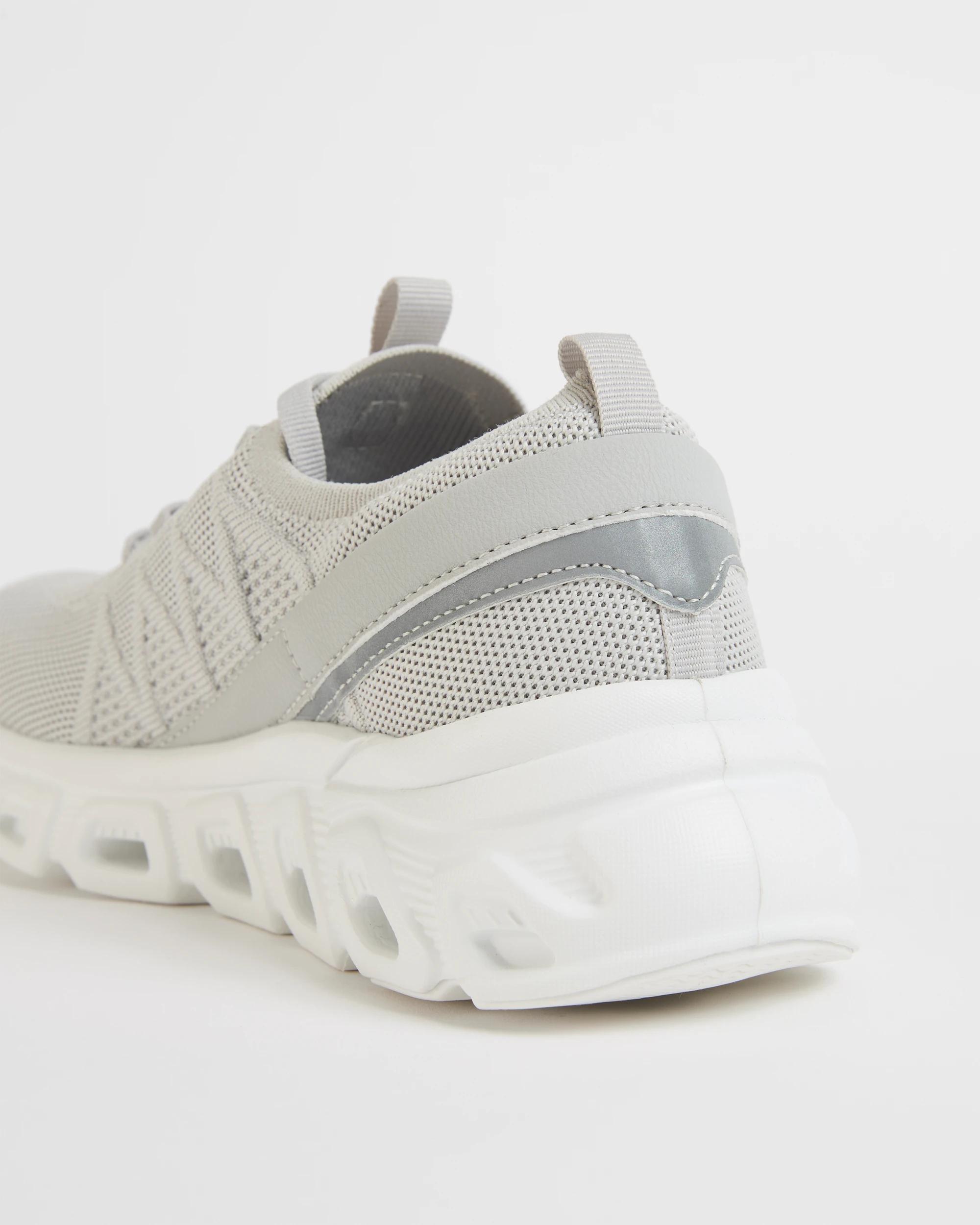 3 Target Woman Flynit Runners - Rilley LIGHT GREY, 3 of 3
