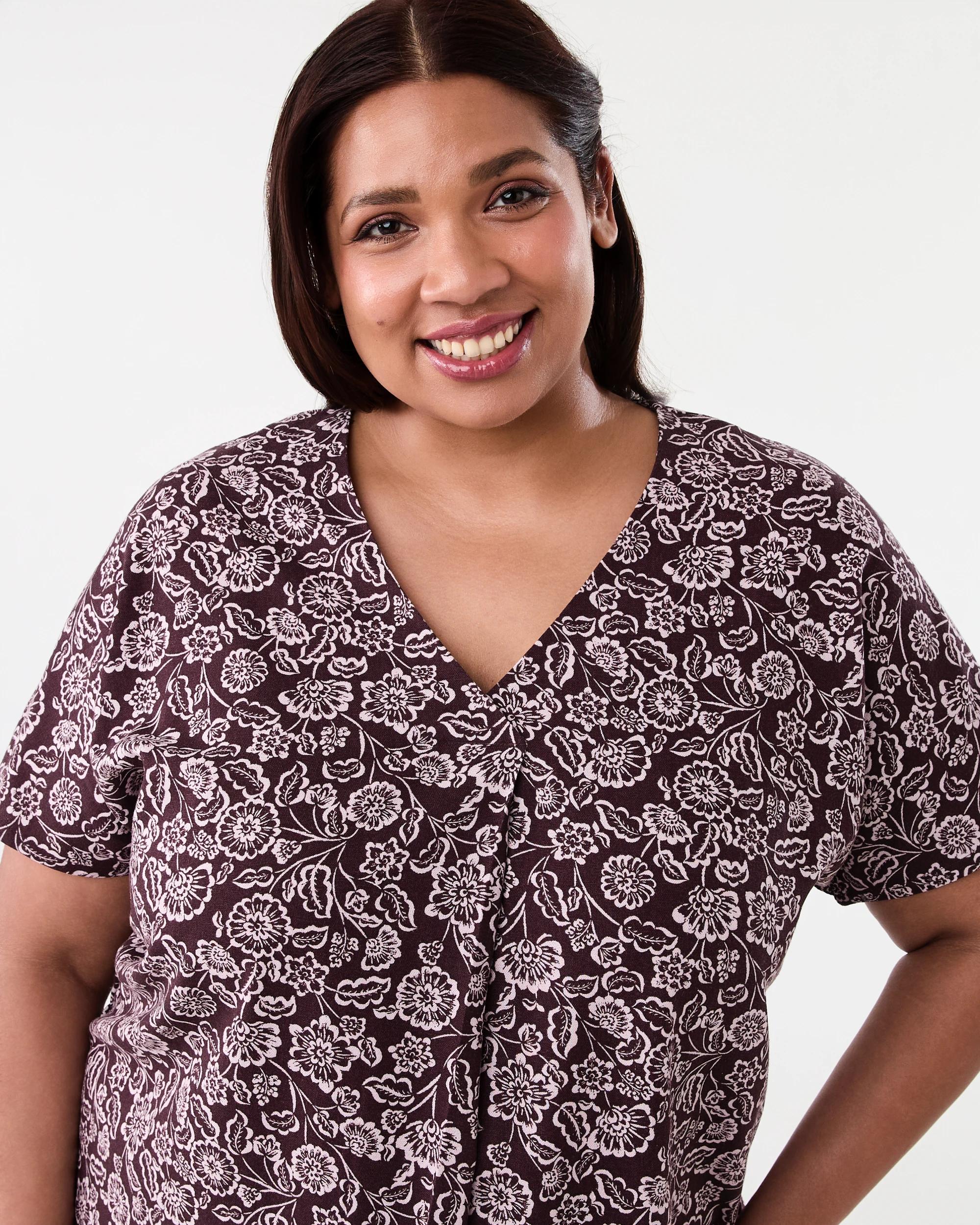 4 Curve Short Sleeve Woven Cuff Top Fdg Chintz, 4 of 6