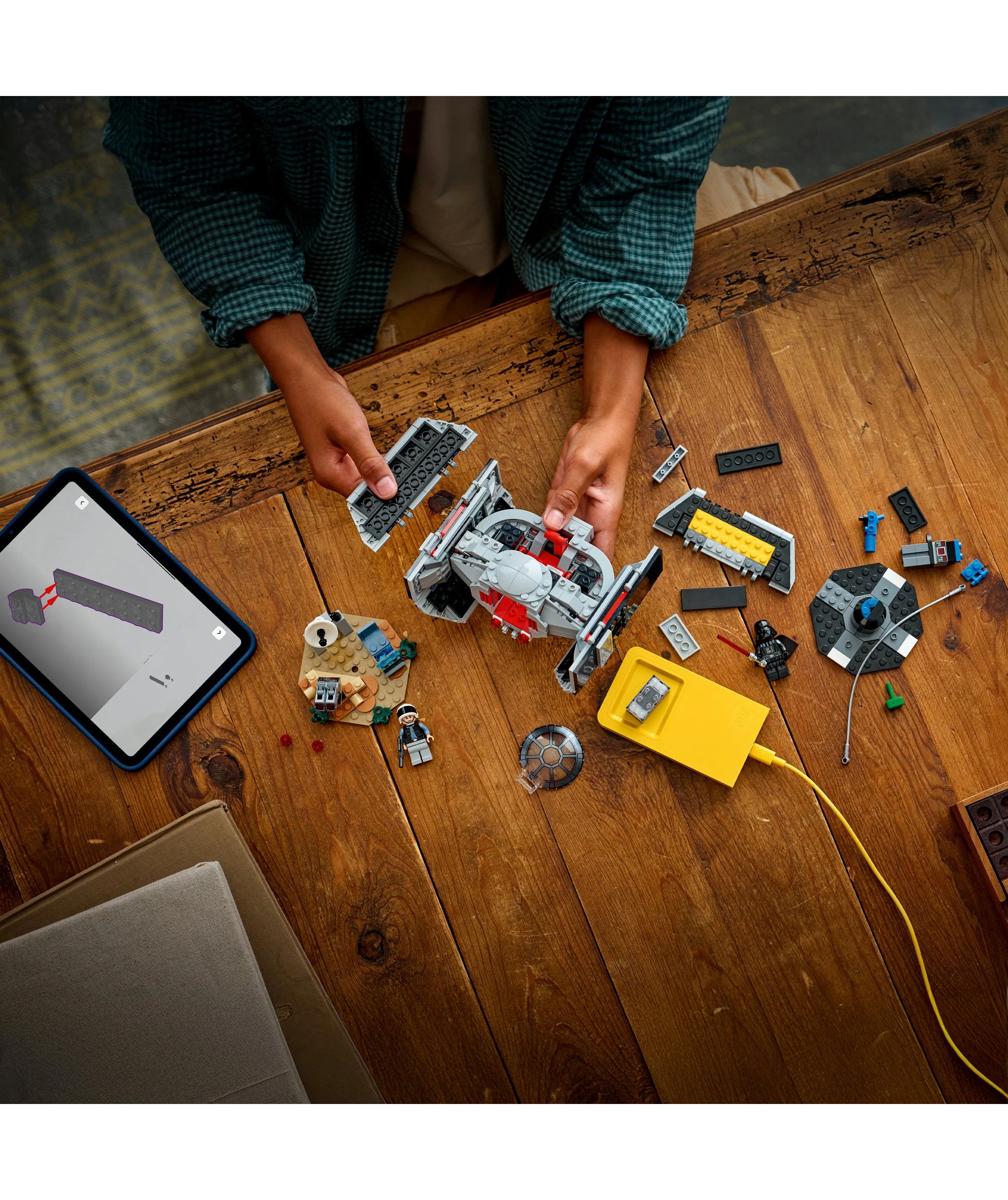 9 LEGO Star Wars SMART Play: Darth Vader's TIE Fighter 75421, 9 of 11