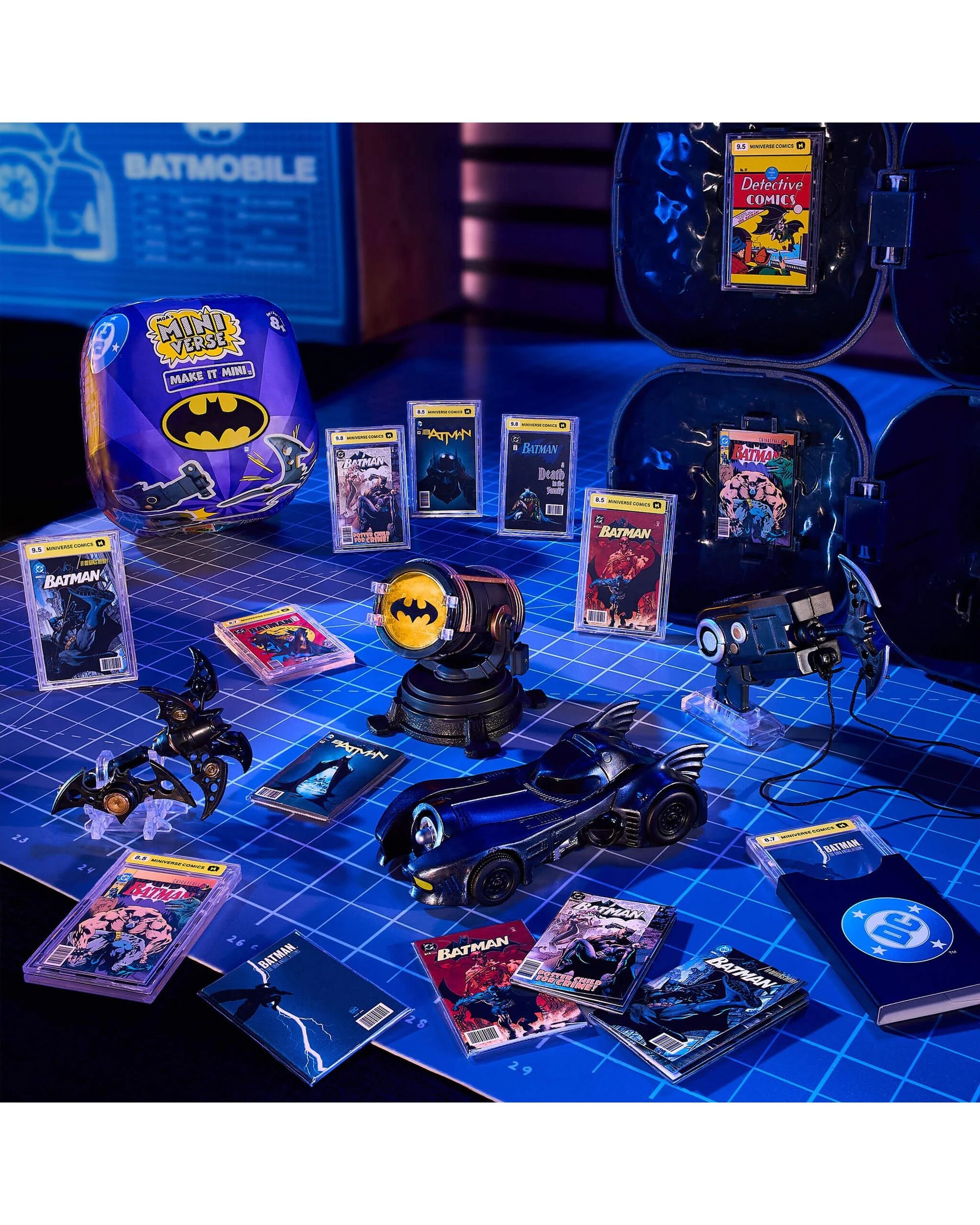 3 MGA's Miniverse Make it Mini Batman Blind Ball, 3 of 6