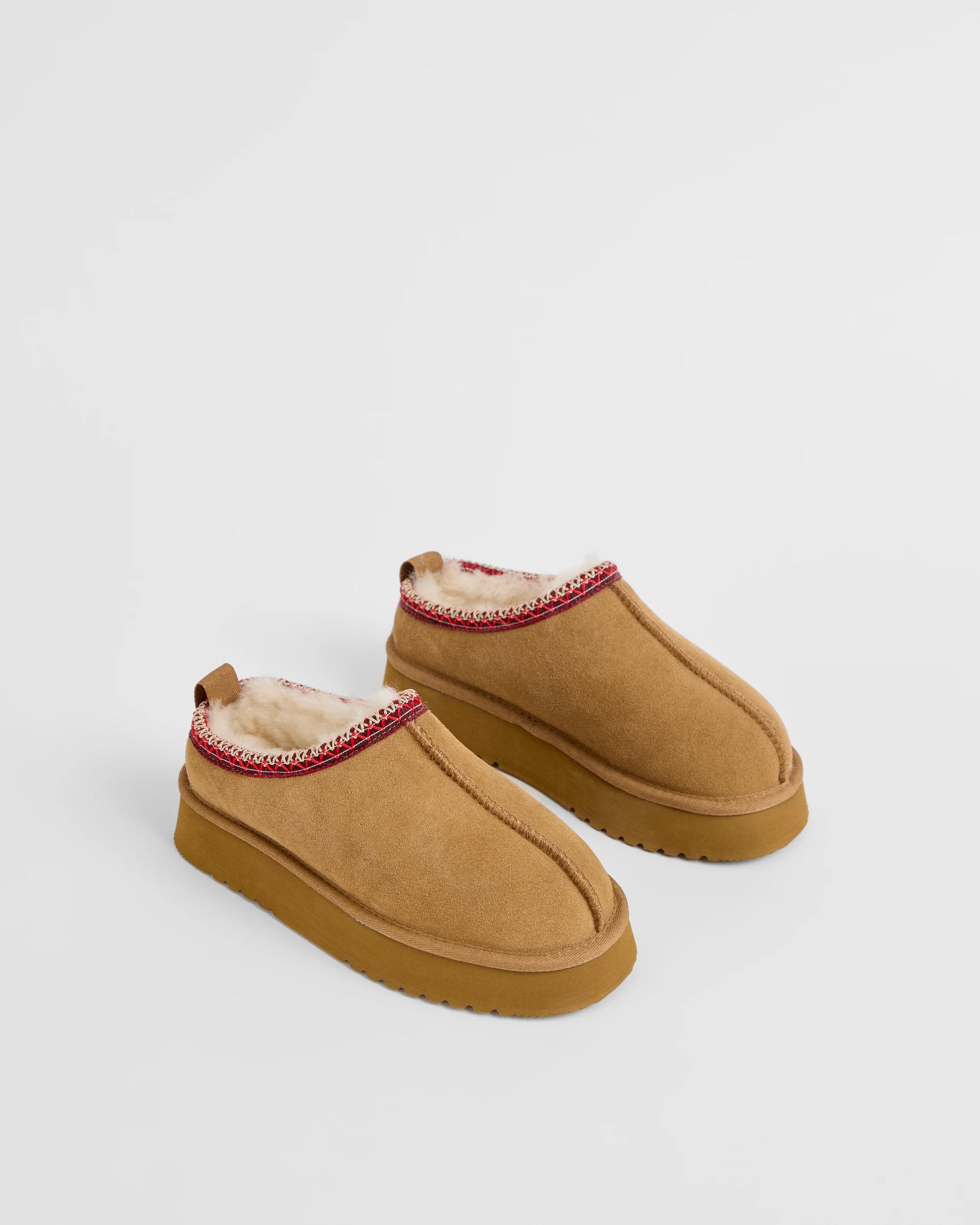 2 Australian Design Ugg Boots and Slippers Australian Design Leather and Sheepskin Tape Scuff Slippers CHESTNUT, 2 of 3