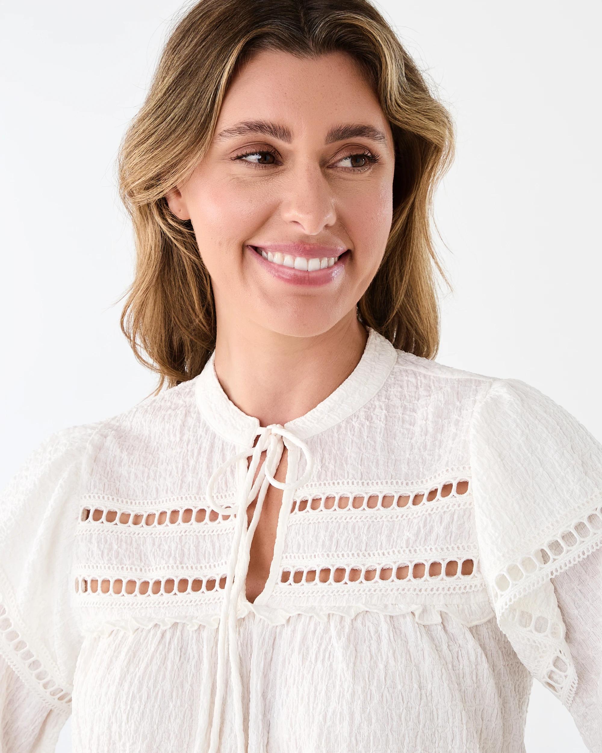 4 Long Sleeve Ruffle Detail Top Cld White, 4 of 8